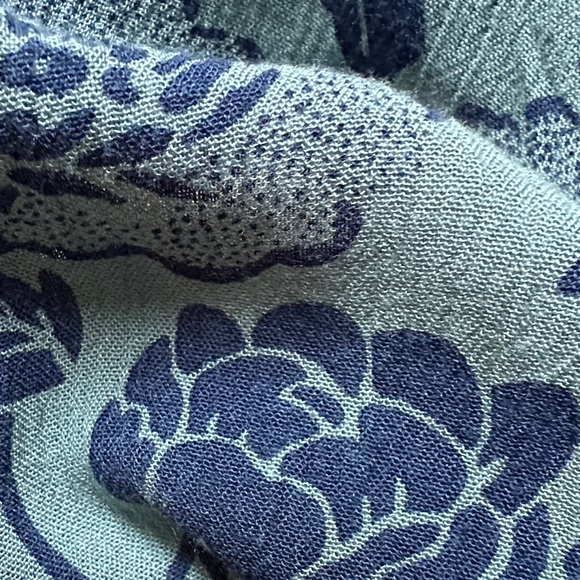 Unique Short Shirt Blue Floral Short Sleve Lightweight oversized 1X - Picture 2 of 7